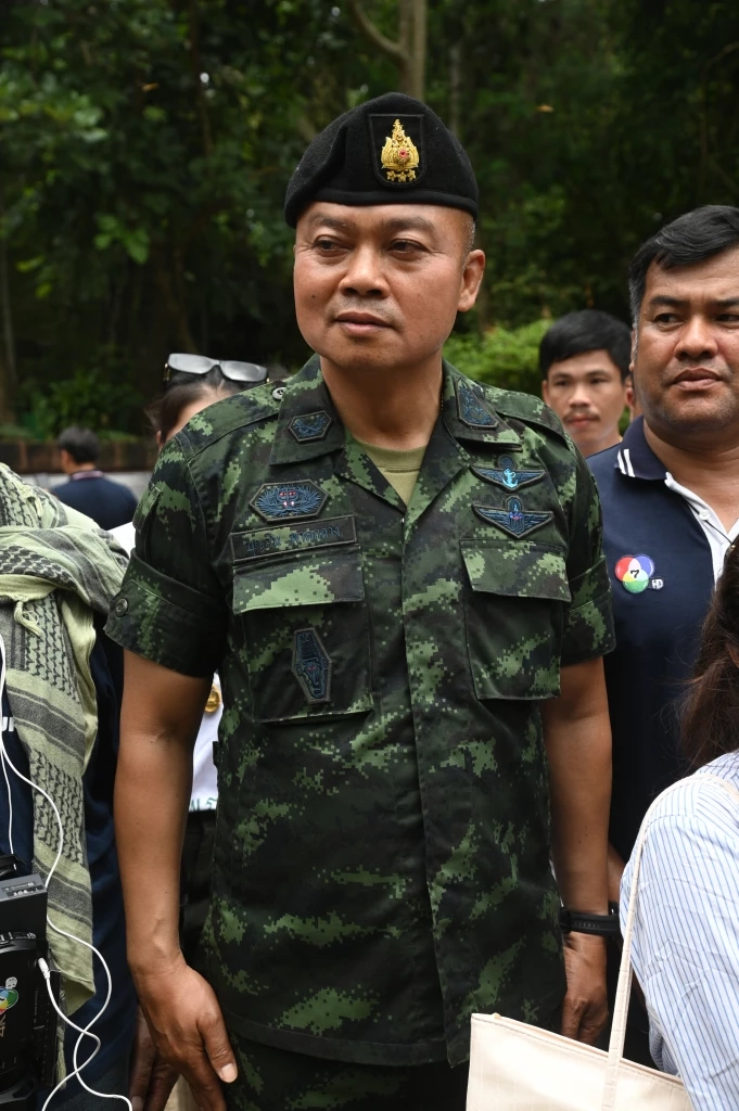 พลโท บุญสิน พาดกลาง แม่ทัพภาคที่ 2 