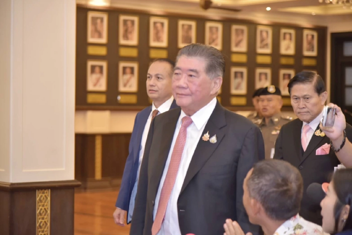 โผตำรวจ 136 ตำแหน่ง ไม่ลงตัว พิษหนังสือร้องเรียน “บิ๊กเต่า”