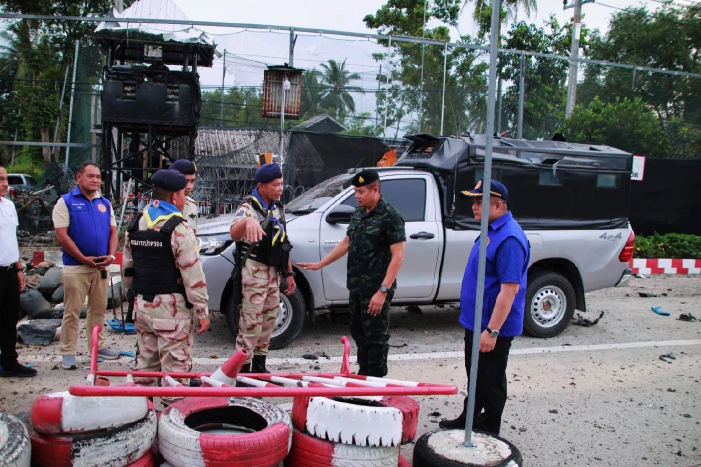 "มทภ.4" ลุยตรวจคาร์บอม สั่งปิดช่องทางหนี คุมเข้มแนวชายแดน (มีคลิป)