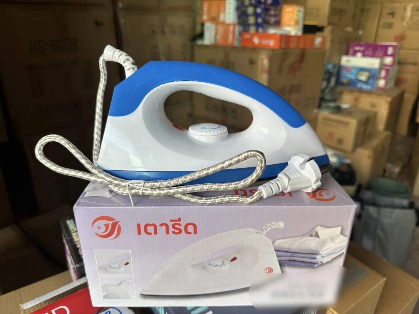 อำพรางโกดังร้าง ตะลึงเครื่องใช้ไฟฟ้าไม่มี มอก.กว่า 4 หมื่นรายการ