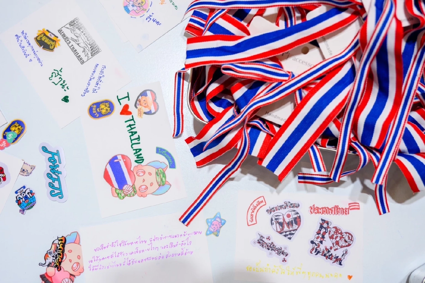 สยามเซ็นเตอร์ จับมือ ไปรษณีย์ไทย และกรมส่งเสริมการค้าระหว่างประเทศ ร่วมแสดงความภูมิใจและส่งกำลังใจให้คนไทย ผ่านงาน ‘รักเธอประเทศไทย’