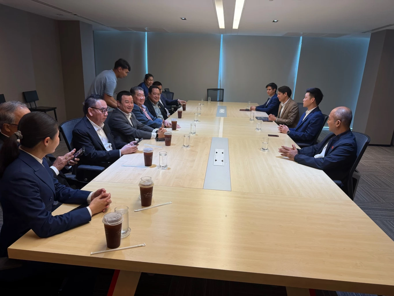 ภูมิธรรม เผยพรรคร่วมฯ ยอมรับทุกเงื่อนไขของพรรคประชาชน