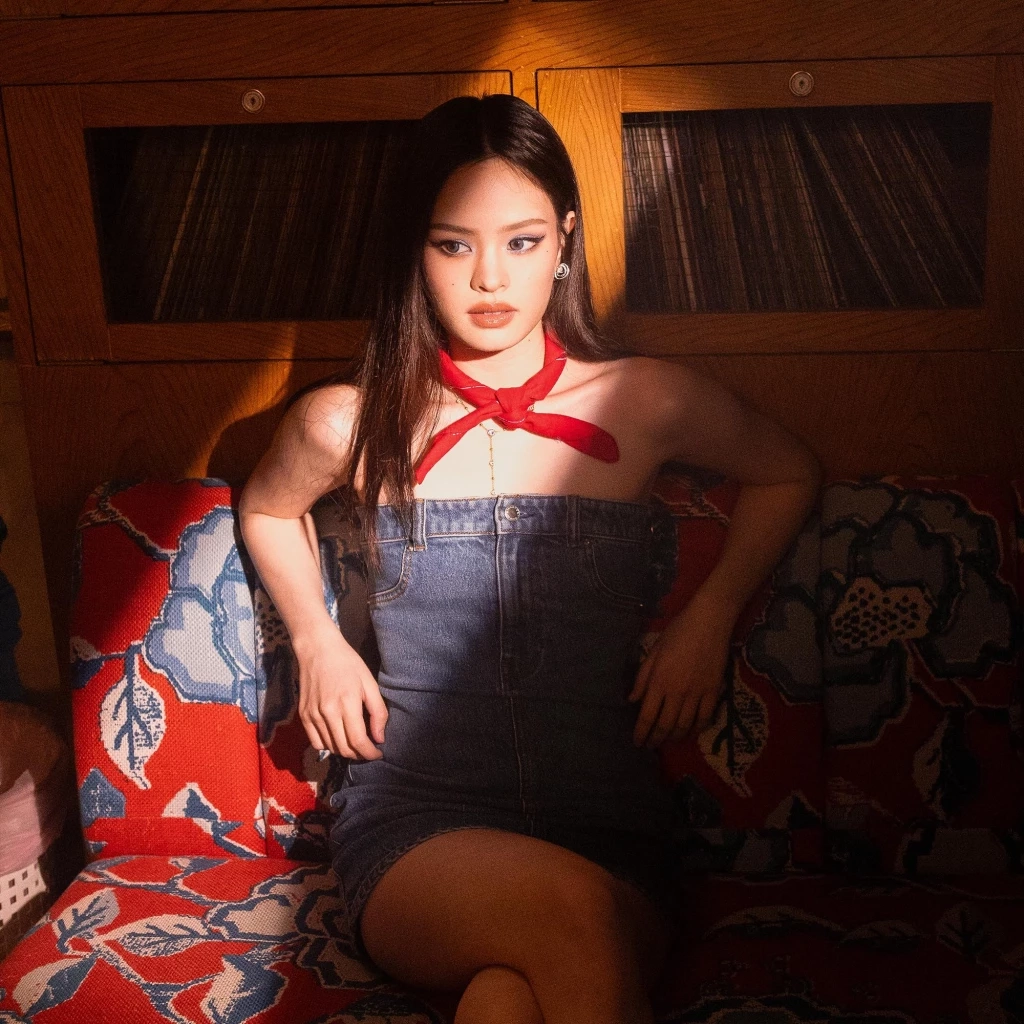 "อ่ำ อัมรินทร์" พา "แอลลี่" เข้าแจ้งความเอาผิดโซเชียลเฟคนิวส์ หาว่า "แอลลี่ท้อง"