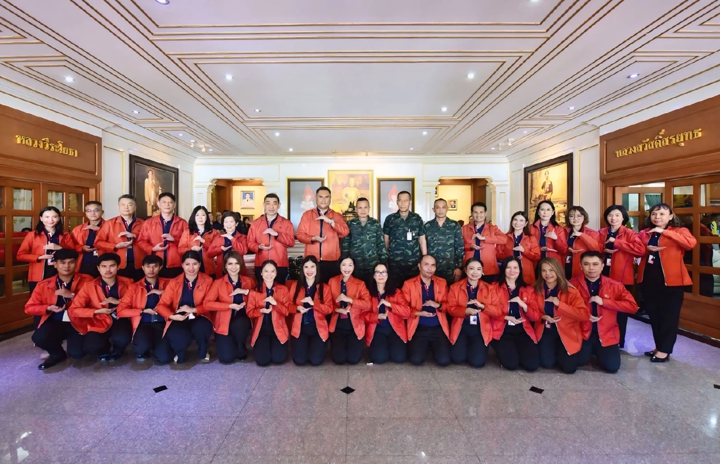 ธอส. มอบเครื่องอุปโภคบริโภค ให้ทหารในพื้นที่ชายแดนไทย – กัมพูชา