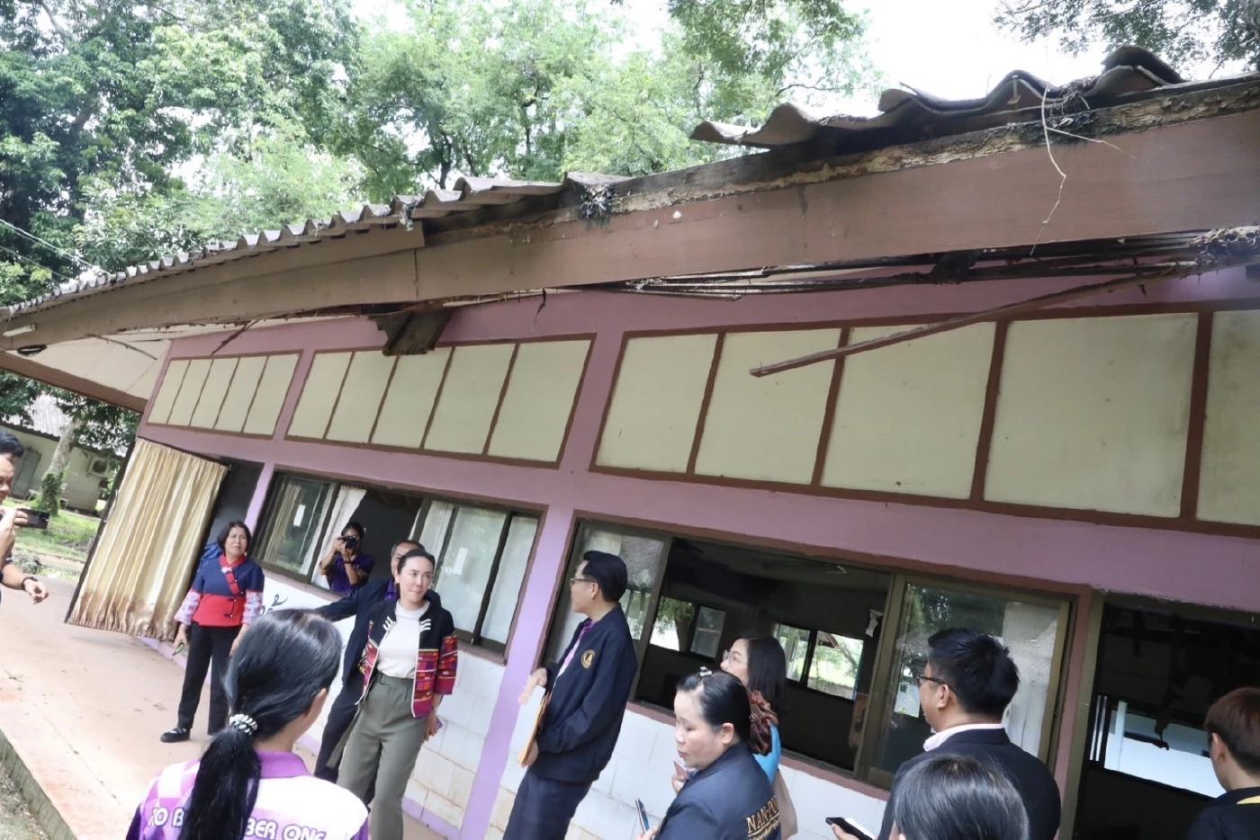 เสมา 2 “ลิณธิภรณ์” ลุยน่านหลังน้ำลด ปรับโฉมยกระดับ สกร.-ห้องสมุด