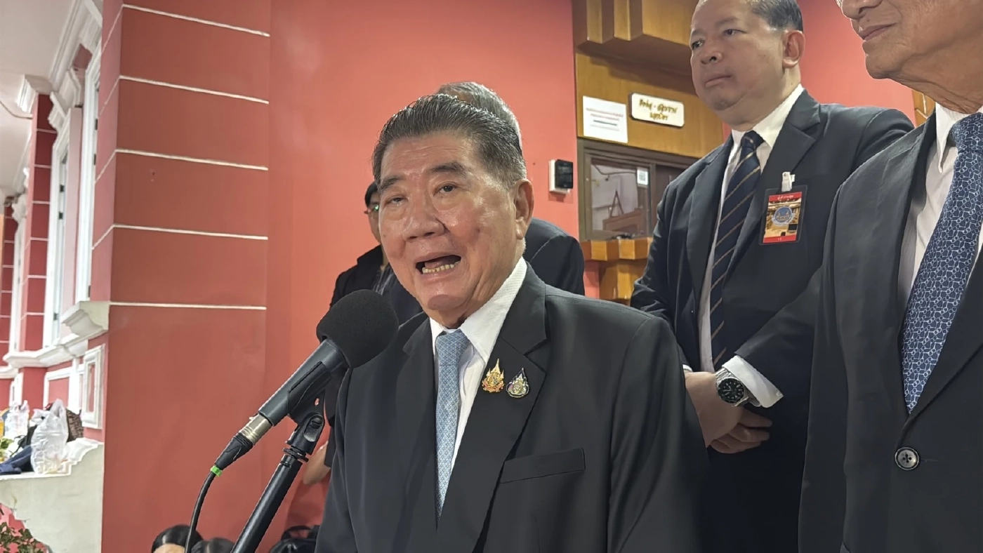 นายภูมิธรรม เวชยชัย รองนายกรัฐมนตรี รมว.มหาดไทย รักษาการแทนนายกรัฐมนตรี 