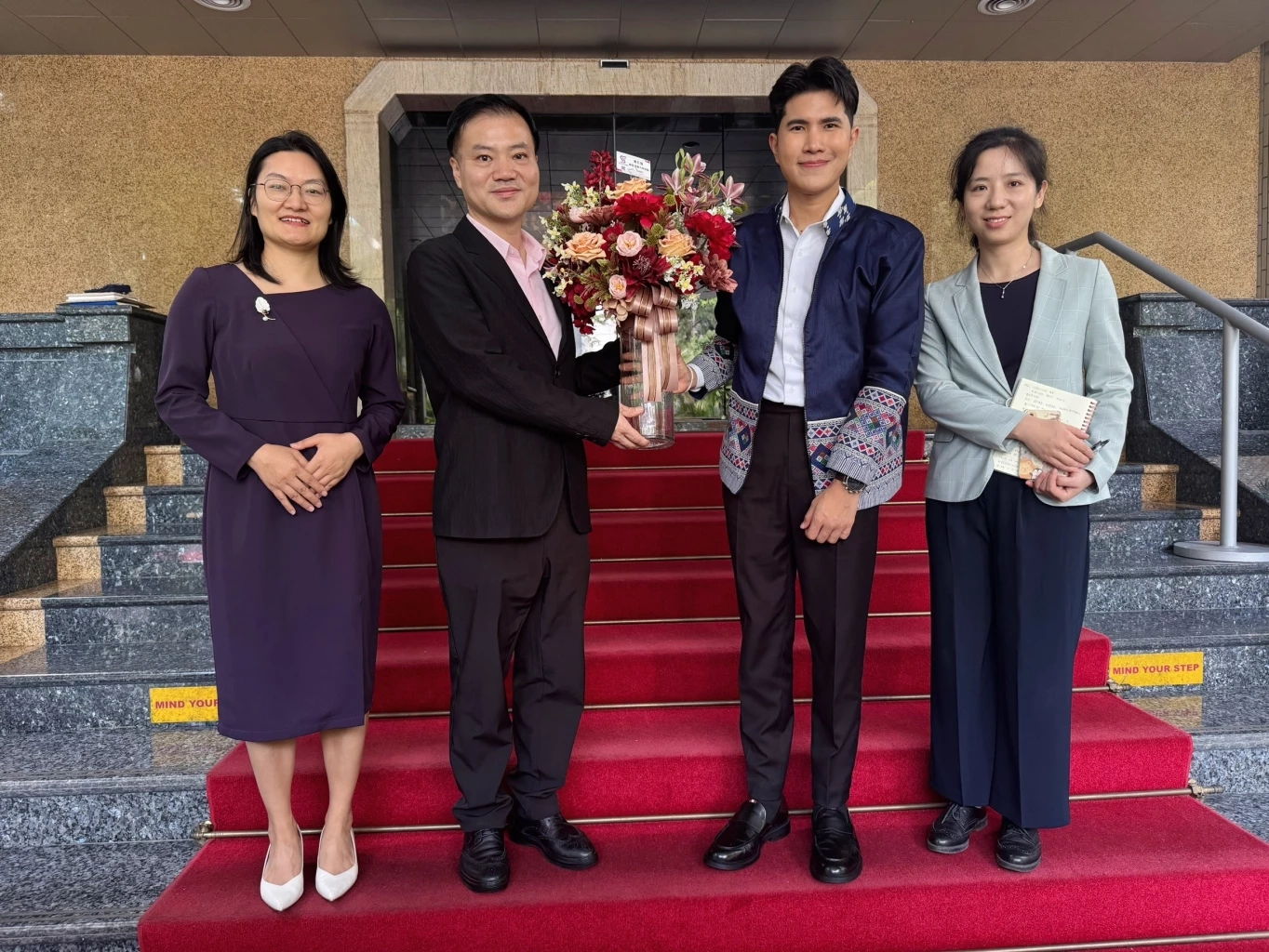 “กังฟู” เข้าพบสถานทูตจีน ตีแผ่ปัญหา “ช่องอานม้า” อยากให้เห็นกับตา