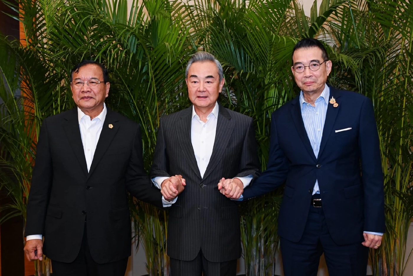 “มาริษ”ขอบคุณจีนเห็นความจำเป็นกู้ทุ่นระเบิดชายแดนไทย-กัมพูชา