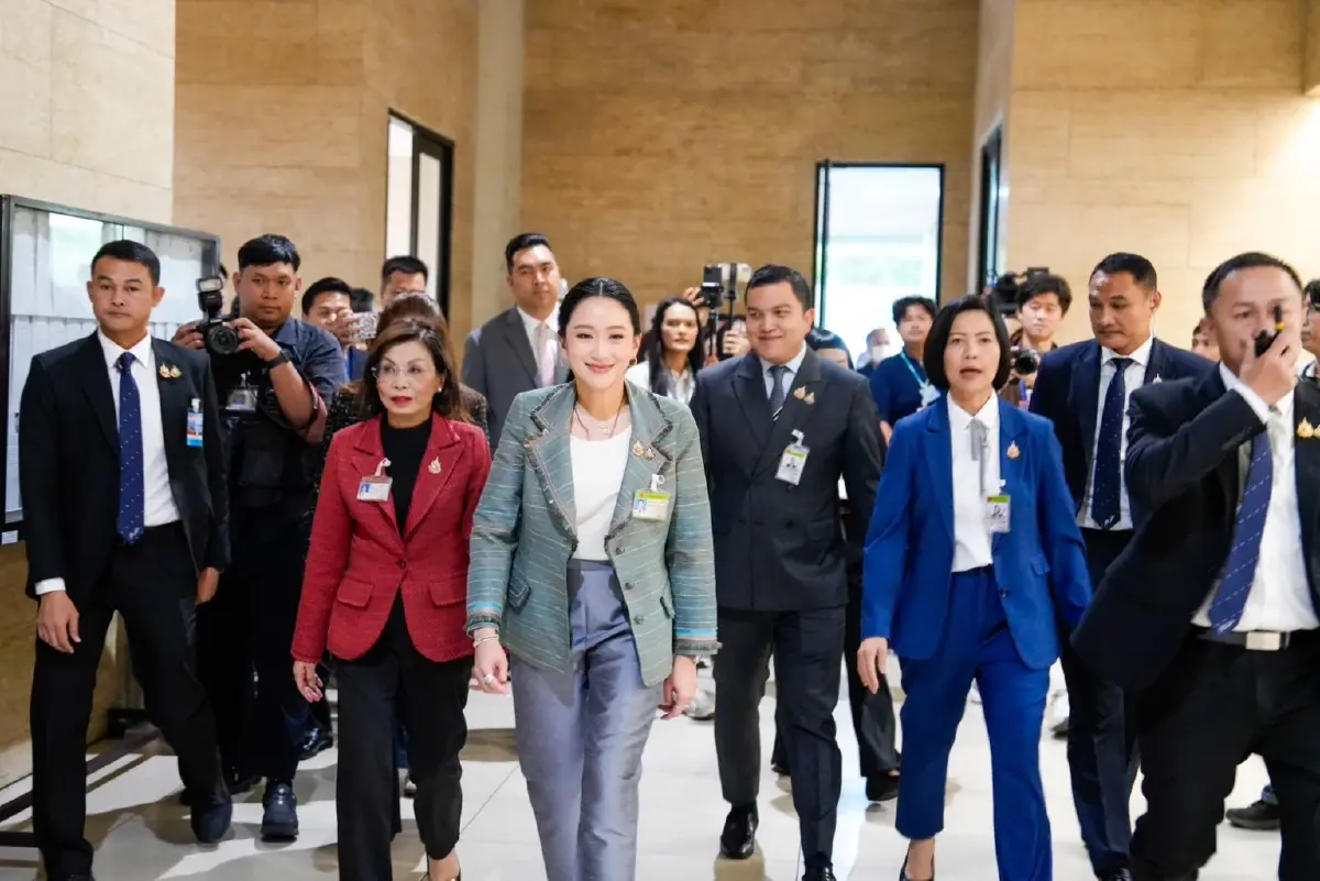 “แพทองธาร” อุบเผย 21 ส.ค.นี้แจงศาล รธน.ด้วยตัวเองหรือไม่