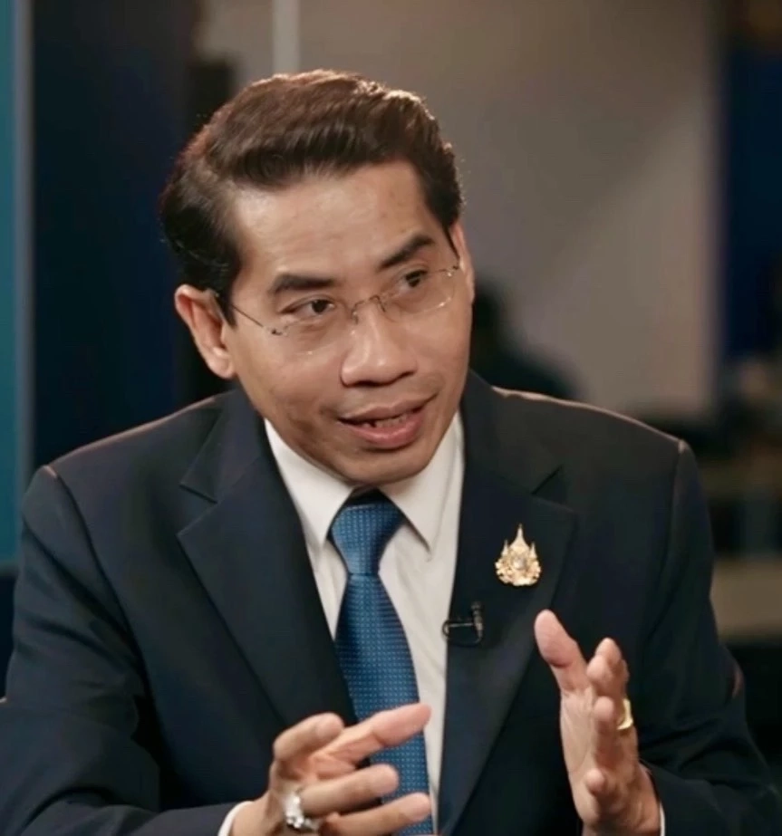 ดร.ณัฐวุฒิ วงศ์เนียม นักกฎหมายมหาชน