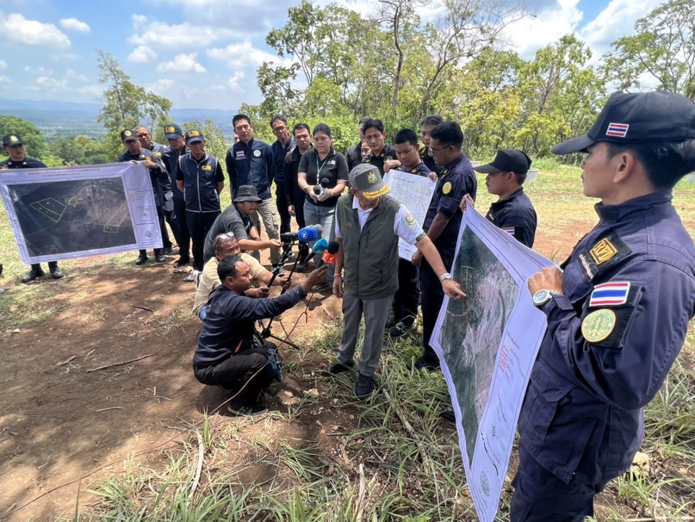 ระดมทีม ลุยจับ เจ้าหน้าที่รัฐ ออกเอกสารสิทธิ์เอื้อนายทุนรุกที่ป่า "ภูนับดาว"