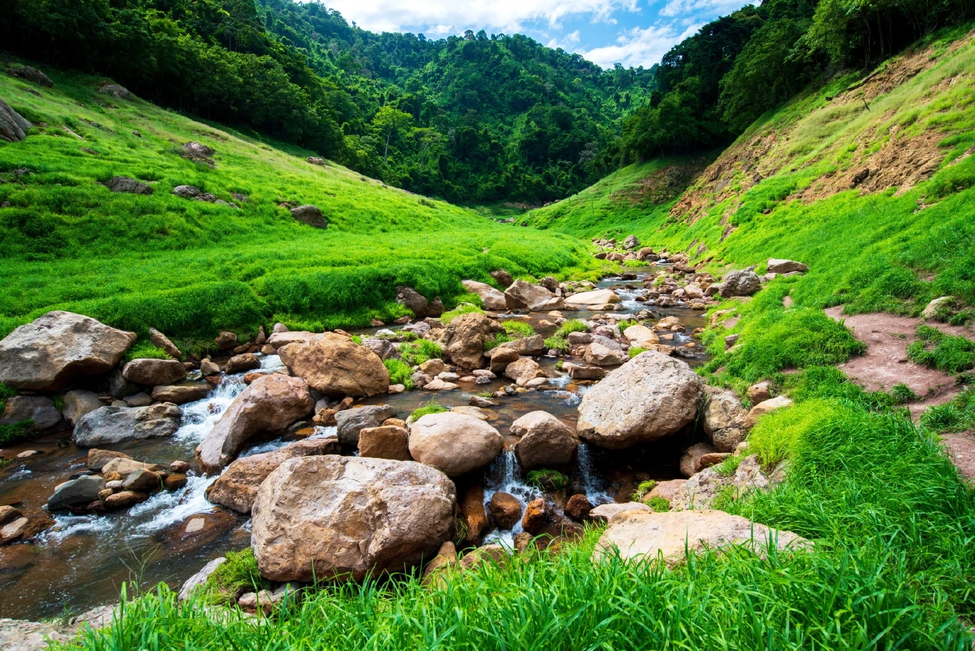 'เที่ยวไทยคนละครึ่ง' เมืองหลัก 22 จังหวัด เต็ม 300,000 สิทธิ์