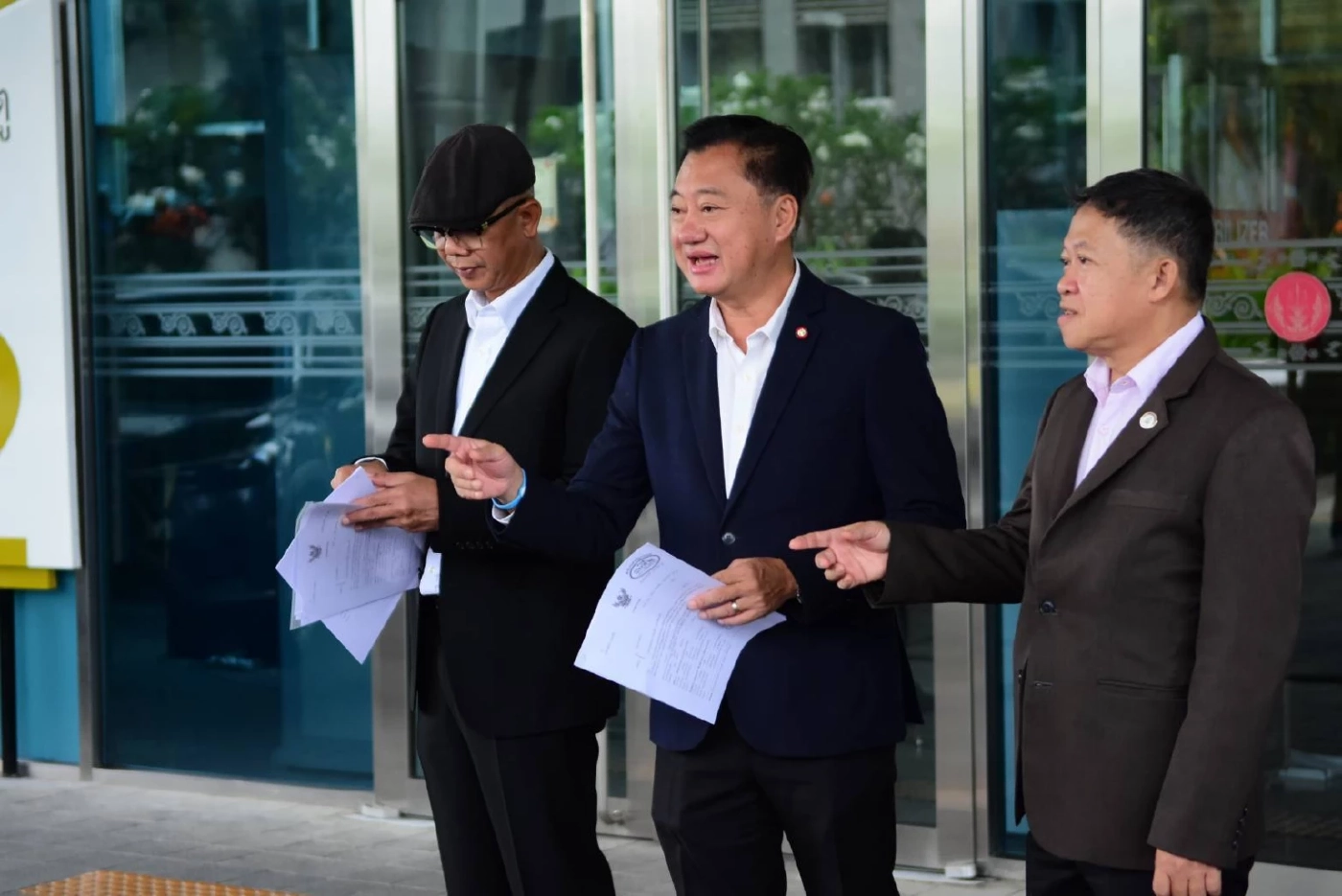 มาแล้ว! สมชาย แท็กทีม นักวิชาการ ขอศาล รธน.เข้าฟัง-ถ่ายทอดสด คดี "คลิปเสียงฮุนเซน"