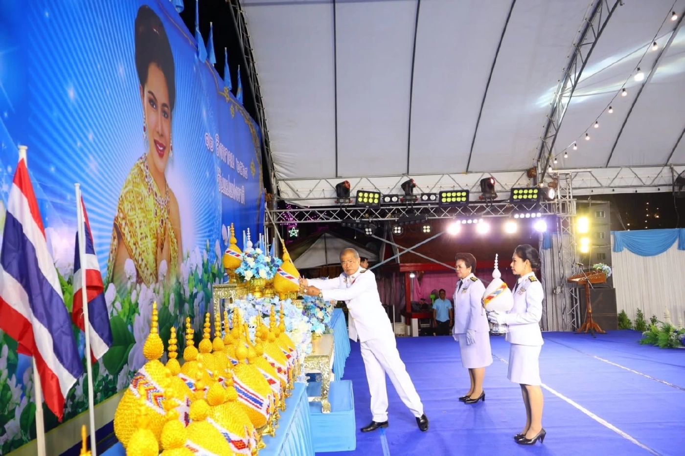 นายกเทศมนตรี จ.นครสวรรค์ นำ ขรก.-ปชช.เฉลิมพระชนมพรรษา 12 ส.ค.68