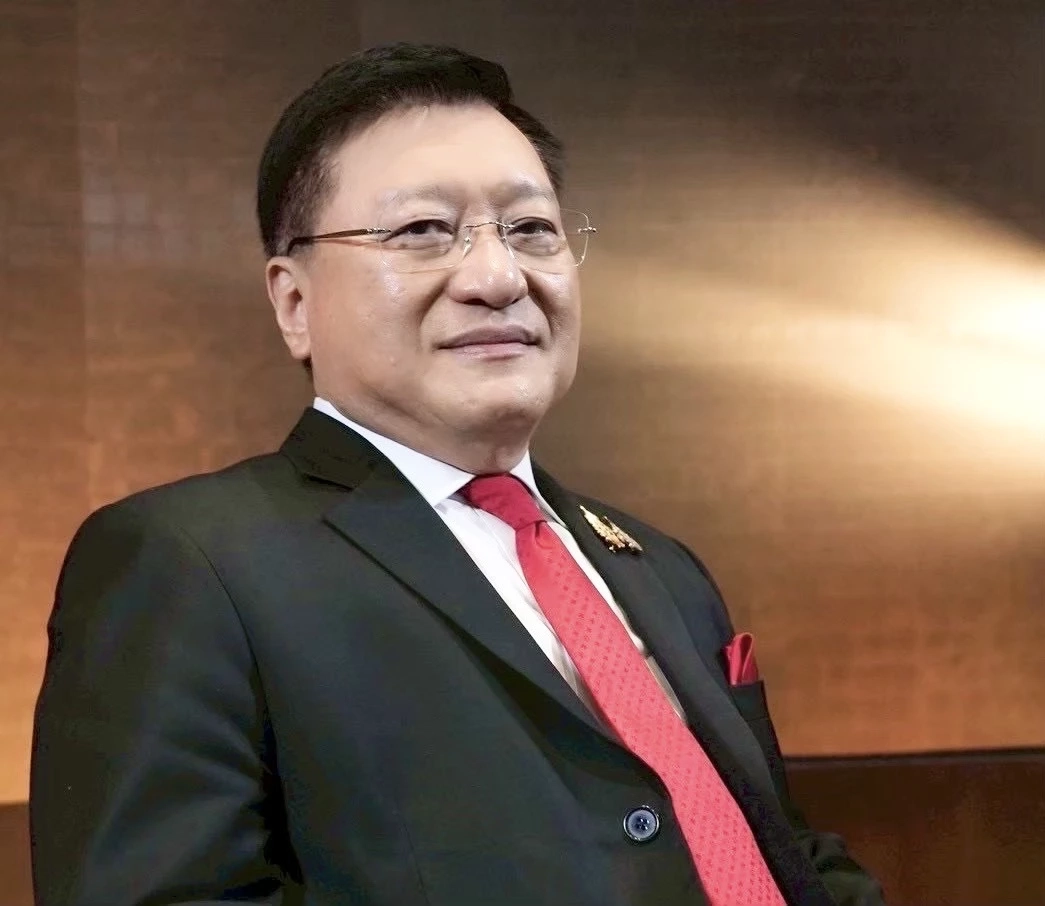  ศ.ดร.เกรียงศักดิ์ เจริญวงศ์ศักดิ์ ประธานสถาบันการสร้างชาติ (NBI) ประธานสถาบันอนาคตศึกษาเพื่อการพัฒนา(IFD)