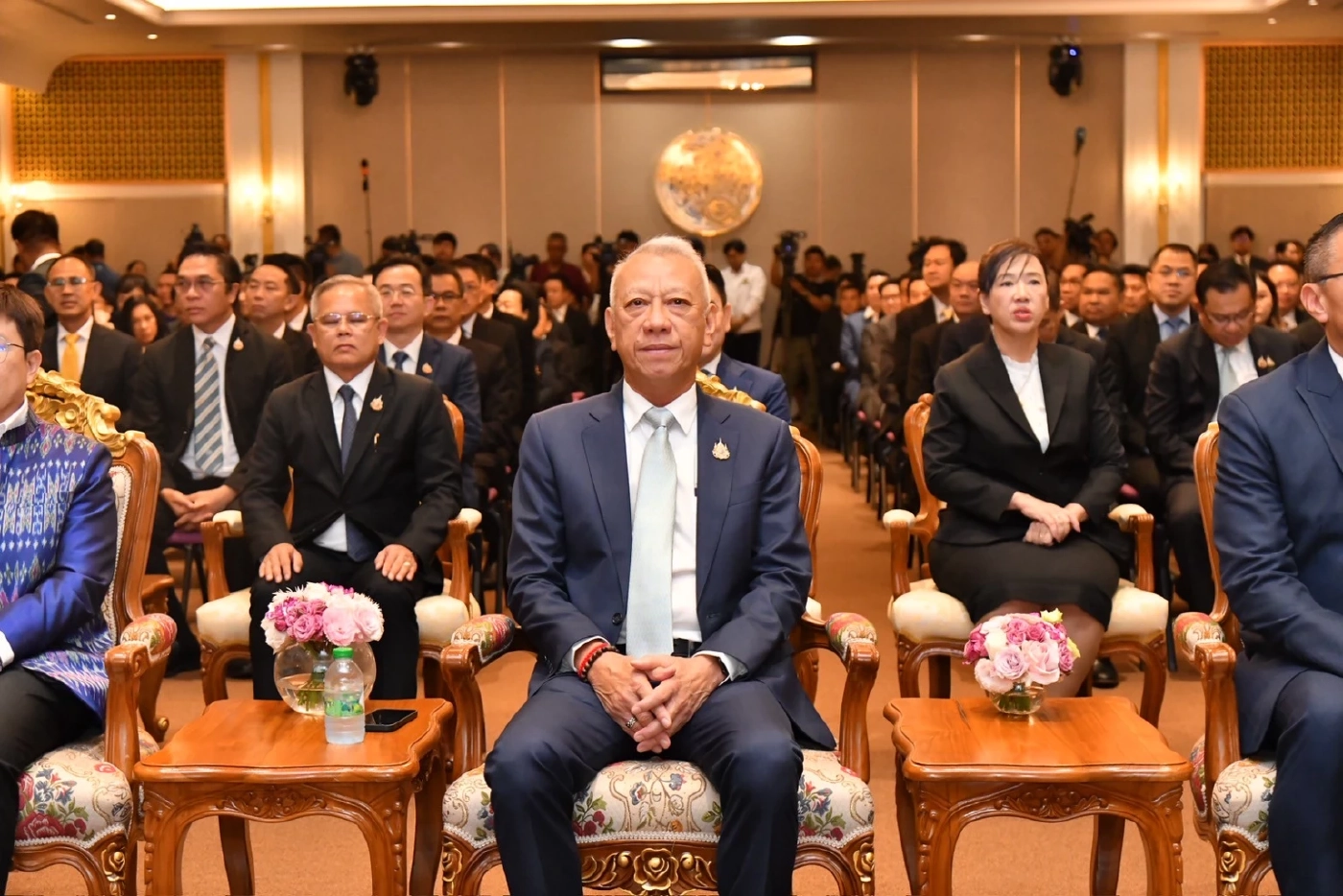 พิพัฒน์ รัชกิจประการ รองนายกรัฐมนตรี และรัฐมนตรีว่าการกระทรวงคมนาคม