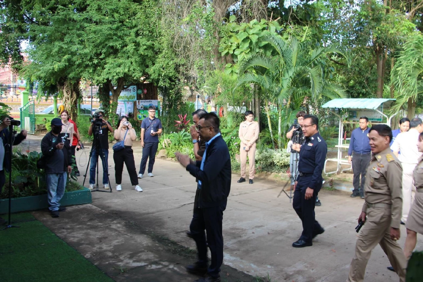 "เลขา กกต." ตรวจการ เปิดหีบเลือกตั้งซ่อม สส.เชียงราย ประชาชนแห่ใช้สิทธิ์