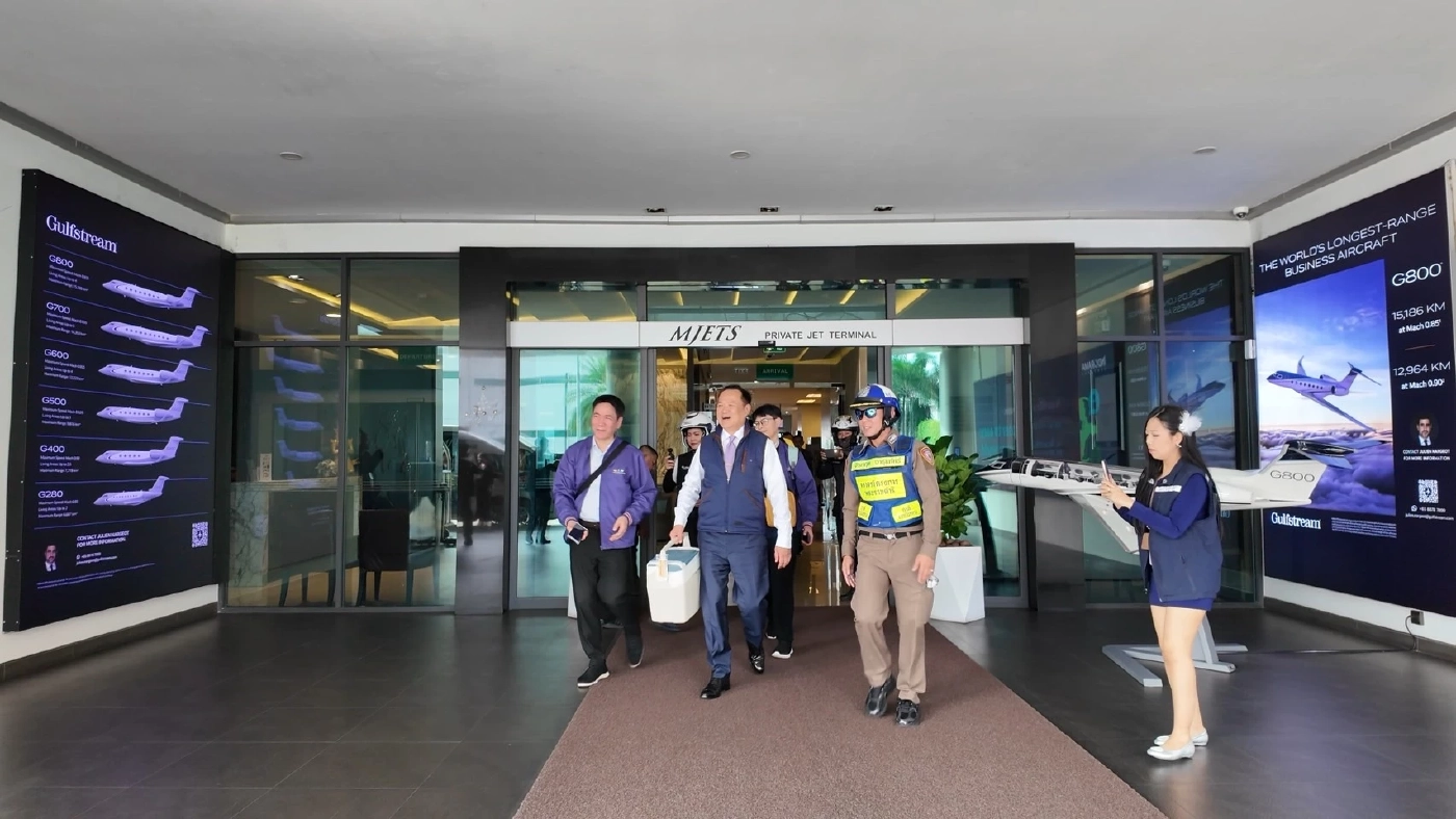 NARiSSEASONs ติดตามภารกิจ นายกฯ อนุทิน ขับเครื่องบินส่งด่วนหัวใจ