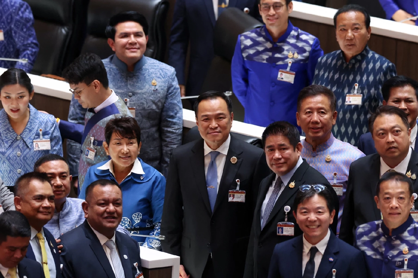 นายอนุทิน ชาญวีรกูล หัวหน้าพรรคภูมิใจไทย