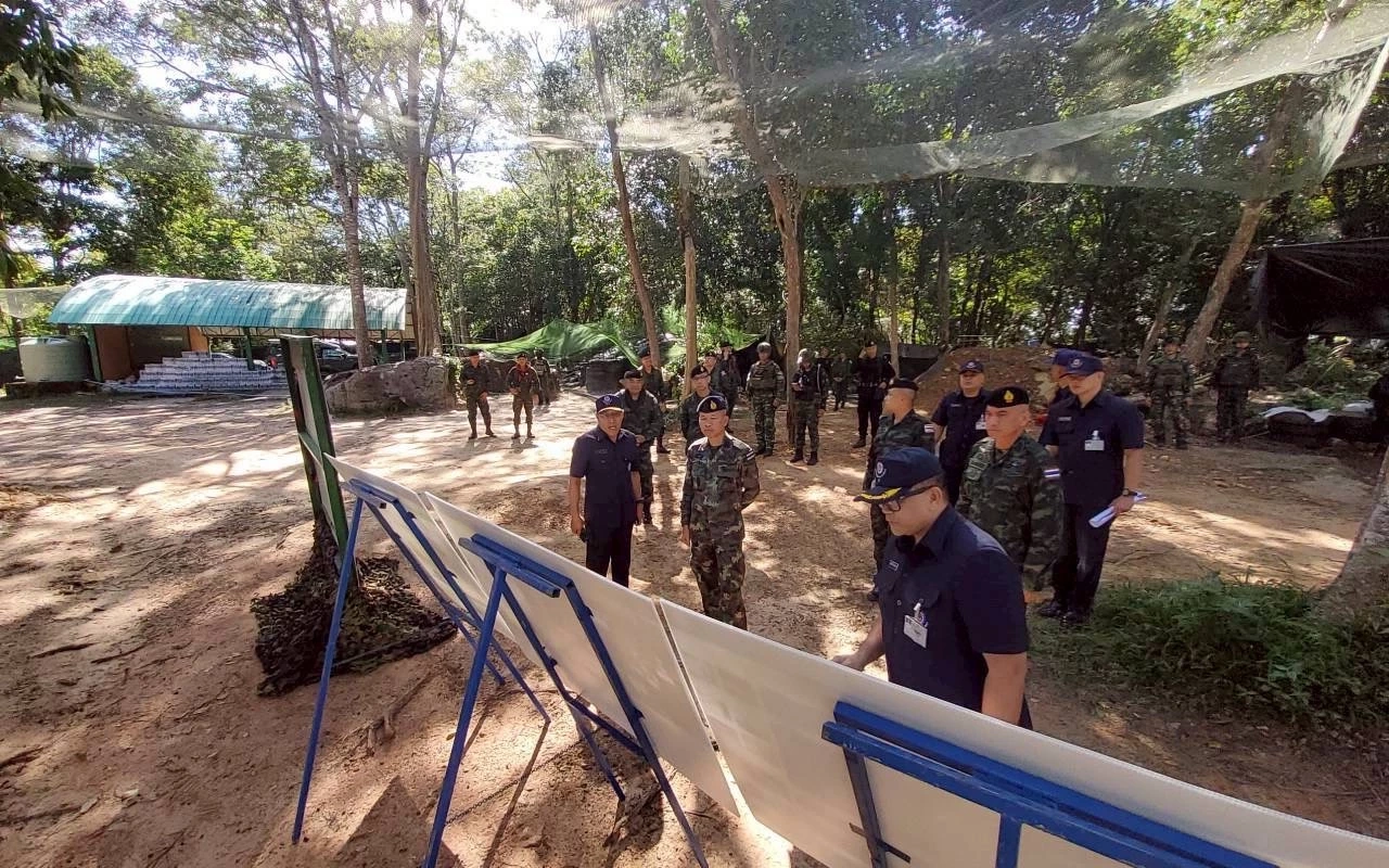 เสริมแกร่ง "ช่องบก-ภูมะเขือ" ขยายระบบไฟฟ้า-ประปา-อินเทอร์เน็ต-ปรับปรุงถนนทางยุทธวิธี