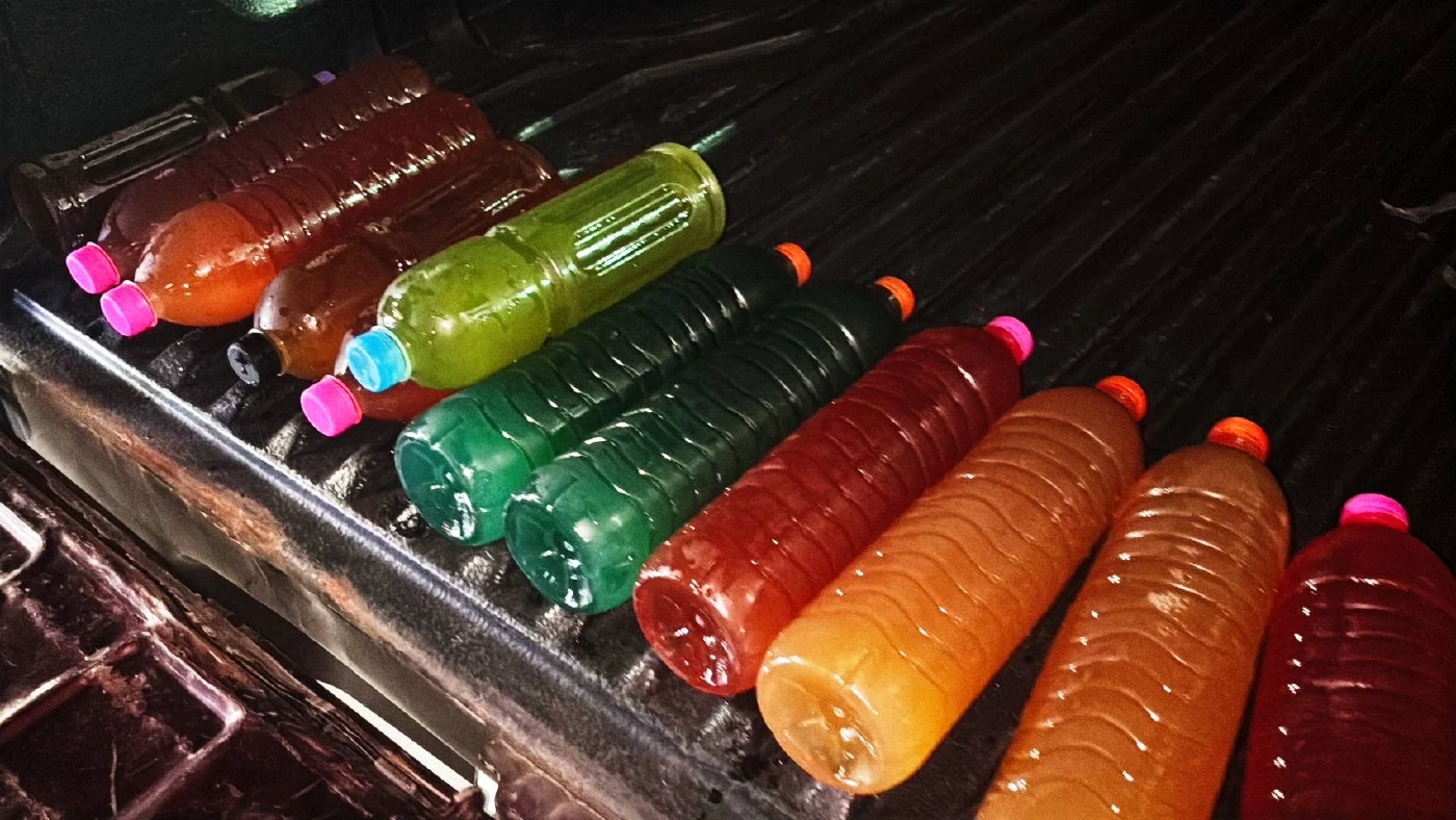 "ทวี-สมศักดิ์" ลงนาม ห้ามเร่ขาย-ตั้งแผงลอย "ใบกระท่อม-น้ำกระท่อม" (มีคลิป)