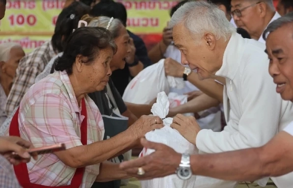 “สุวัจน์”ชี้ประชาชนต้องการรัฐบาลใหม่เข้ามาแก้ปัญหาโดยเร็ว