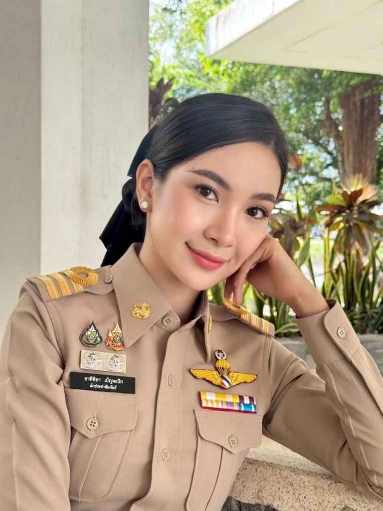 ทำความรู้จัก “ผู้กองแคท” สู่ตำแหน่ง ขรก. ปกครอง และรัฐสภาเกียกกาย