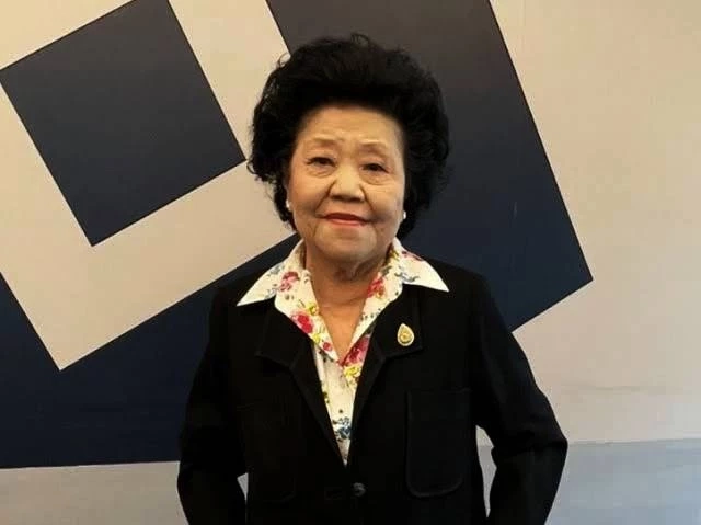 เศร้า! ปิดตำนาน "เจ้าแม่รถทัวร์" สิ้น "เจ๊เกียว" หญิงแกร่งเมืองย่าโม​