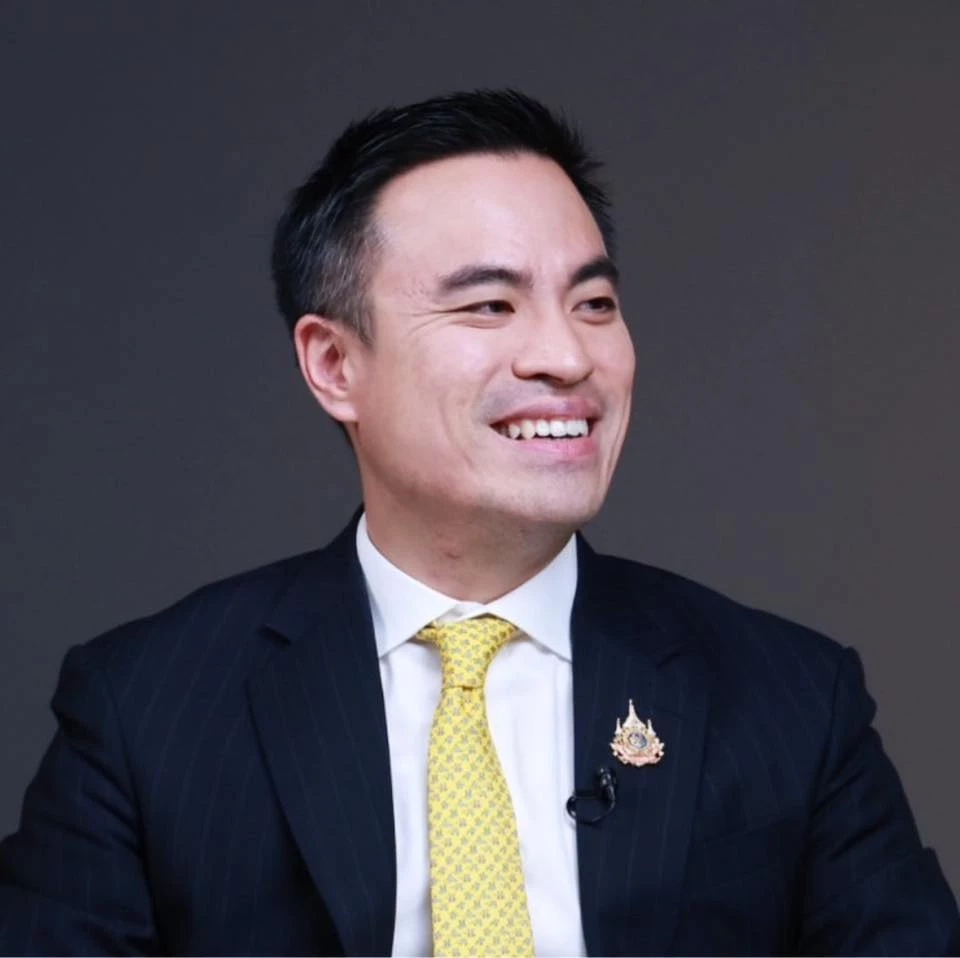 “ขิง” เอกนัฏ พร้อมพันธุ์ 