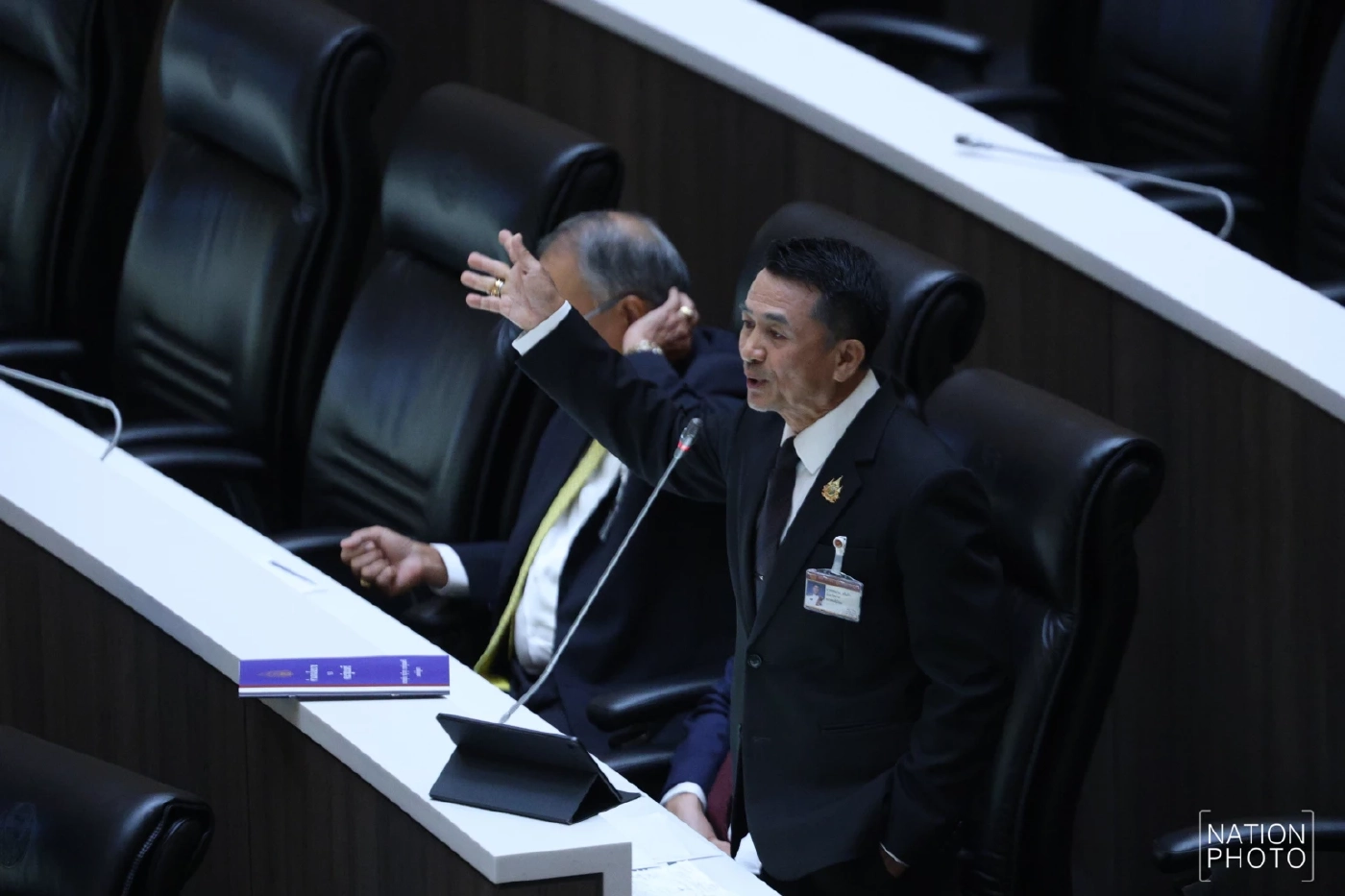 นพ.ชลน่าน ศรีแก้ว พรรคเพื่อไทย