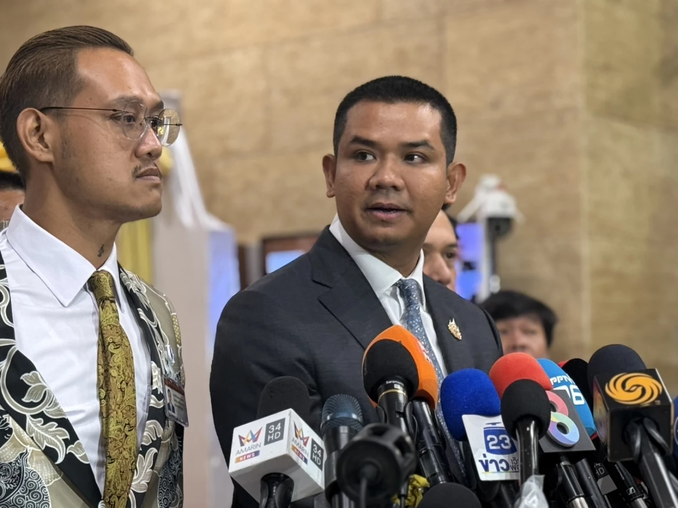 นายชัยชนะ เดชเดโช