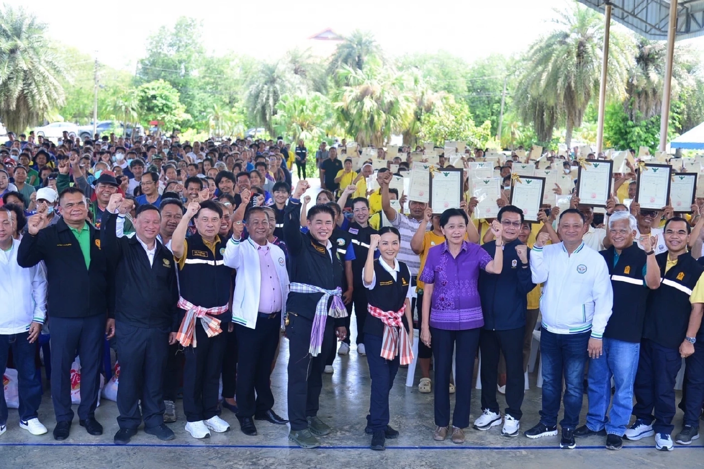 “รมว.นฤมล”นำ ศธ.ลงพื้นที่ จ.พิจิตร ตรวจ รร.ถูกน้ำท่วม ตั้งศูนย์ซ่อม รถ-เครื่องใช้ฟรี