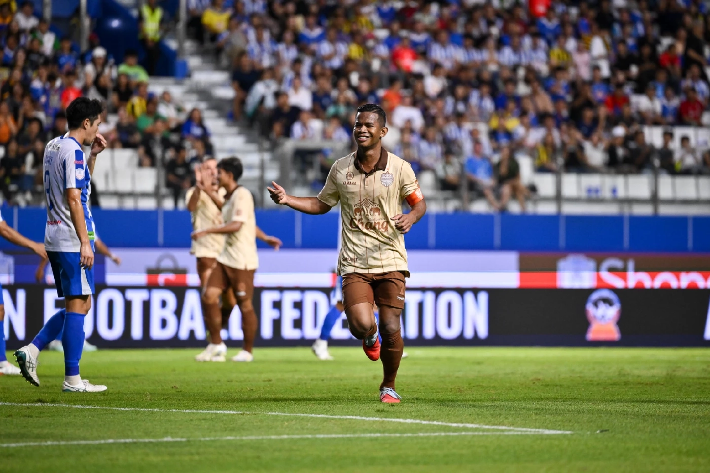 แบ่งแต้มเดือด! บีจี ปทุม เจ๊า บุรีรัมย์ 2-2 ศึก Shopee Cup