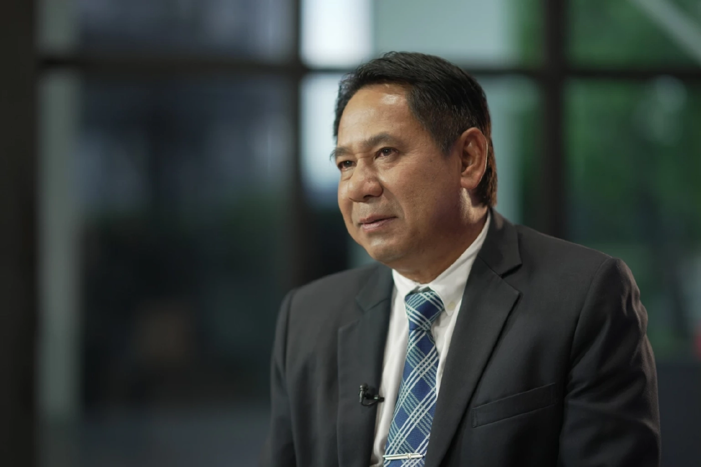 ศักดา นพสิทธิ์ นักวิเคราะห์ทางการเมือง 