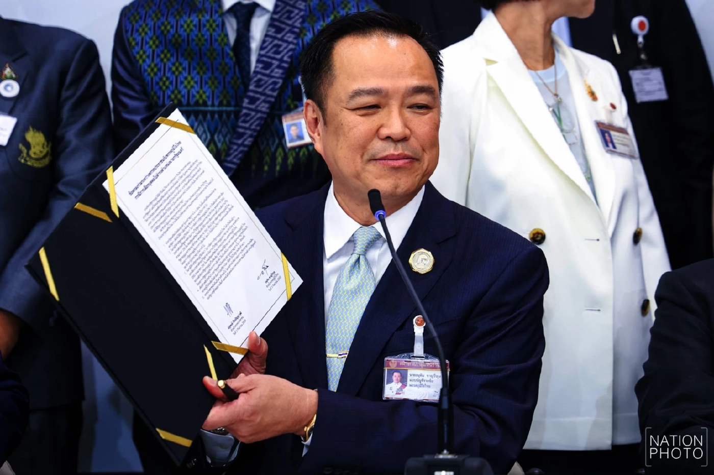 ผู้มาก่อนกาล!  "รัฐบาลเสียงข้างน้อย สักพักจะกลายเป็นเสียงข้างมาก"