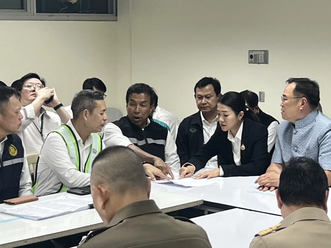 “ธีรรัตน์” ลงพื้นที่เร่งผลักดันแนวทางช่วยเหลือผู้ประสบภัยหลุมยุบ