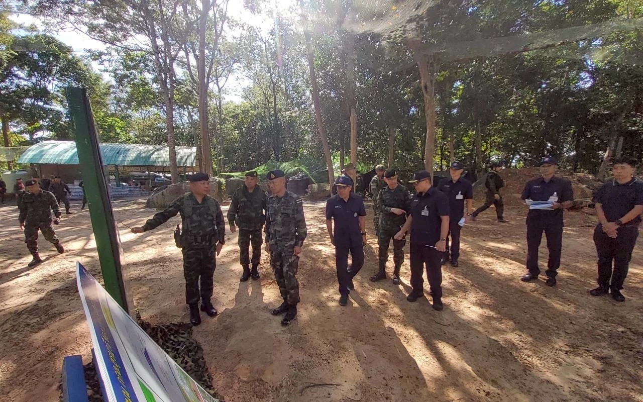 เสริมแกร่ง "ช่องบก-ภูมะเขือ" ขยายระบบไฟฟ้า-ประปา-อินเทอร์เน็ต-ปรับปรุงถนนทางยุทธวิธี