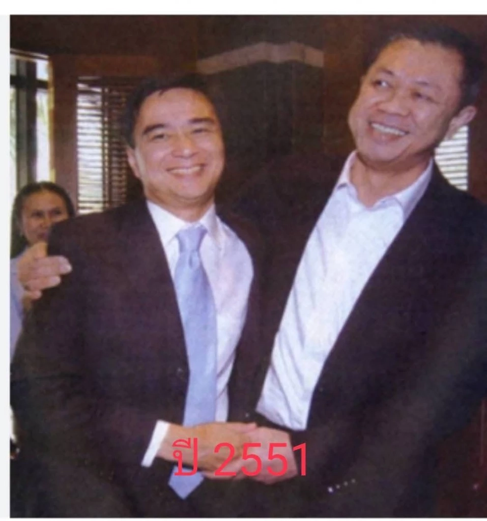 เป็นภาพเล่าเรื่อง นัยแห่งนัยทางการเมือง “อนุทิน” หารือ “อภิสิทธิ์”
