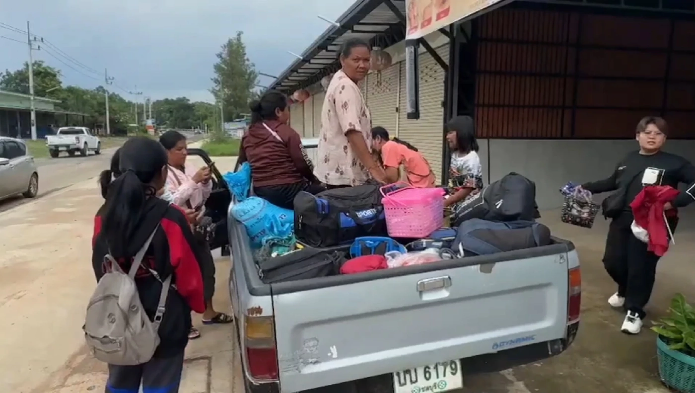 ชาวบ้านหวาดผวา! ทหารกัมพูชาหันปืนใหญ่มาไทย เร่งอพยพ ไม่รอคำสั่ง