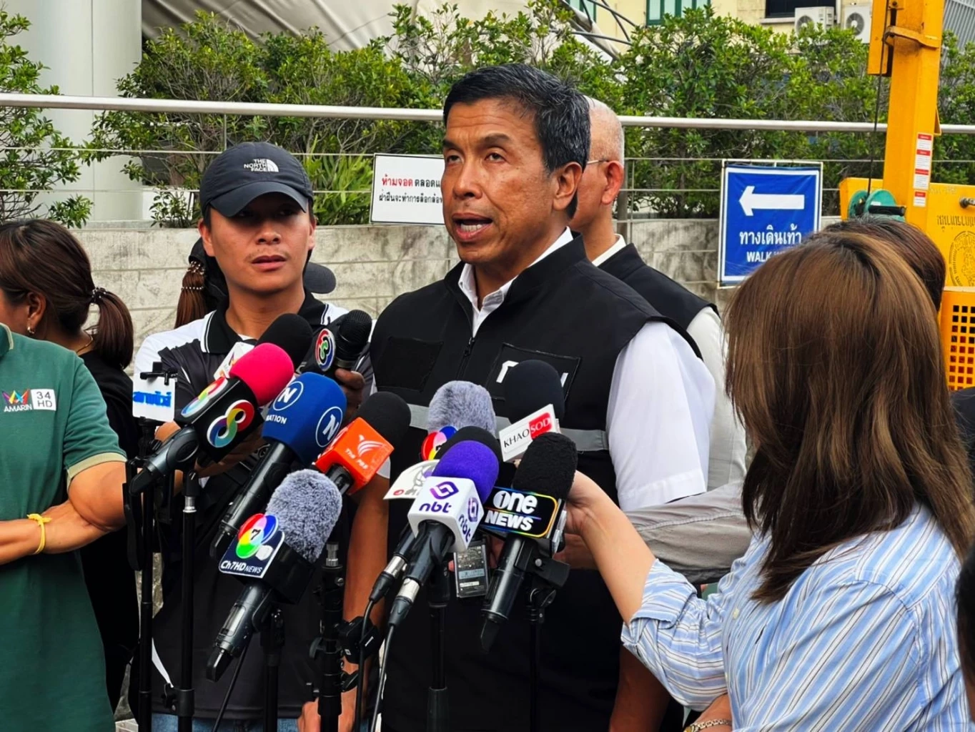 “ชัชชาติ” เผยสถานการณ์ \"ถนนสามเสนทรุด\" ดีขึ้น ดินเริ่มเสถียร