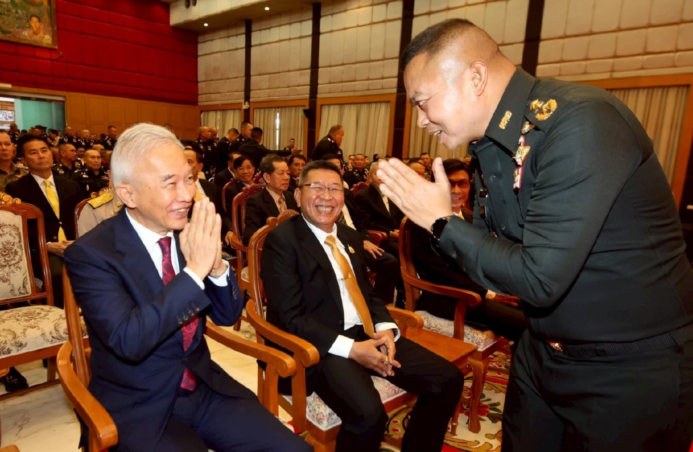 "สุวัจน์" ร่วมเป็นเกียรติงานวันสถาปนากองทัพภาคที่ 2 ครบรอบ 77 ปี