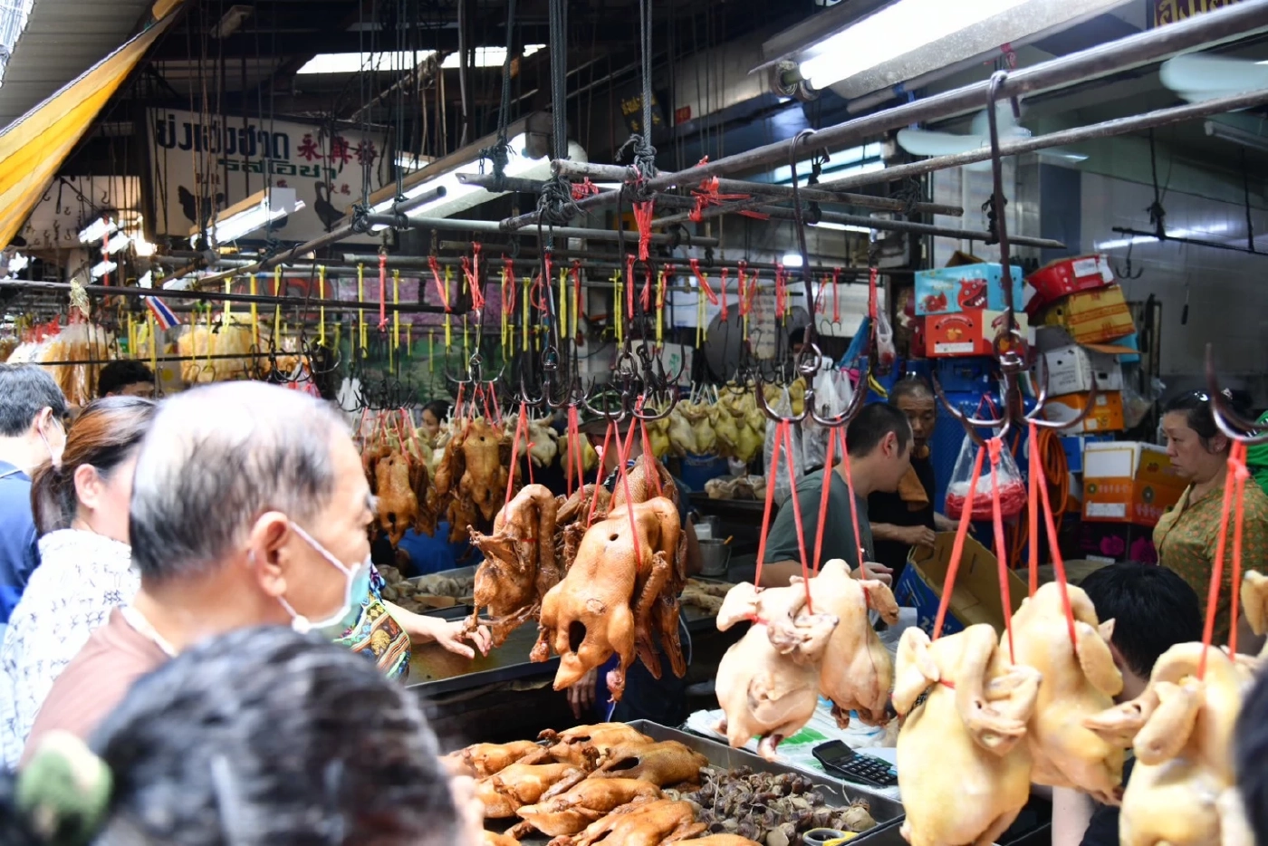 พาณิชย์ลุยตรวจเข้มราคาสินค้าไหว้สารทจีน ย้ำป้ายราคาต้องชัดเจน