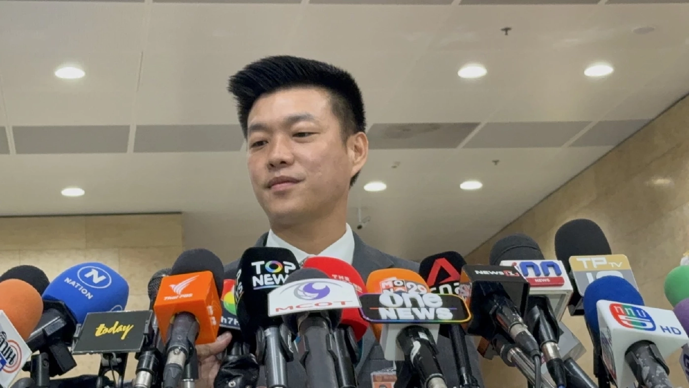 "เท้ง" ผู้นำฝ่ายค้าน ชี้การอภิปรายวันนี้เนื้อหาเข้มข้น โต้ "เพื่อไทย" ไม่หวั่นถูกมองเป็นฝ่าย "ค้ำรัฐบาล"