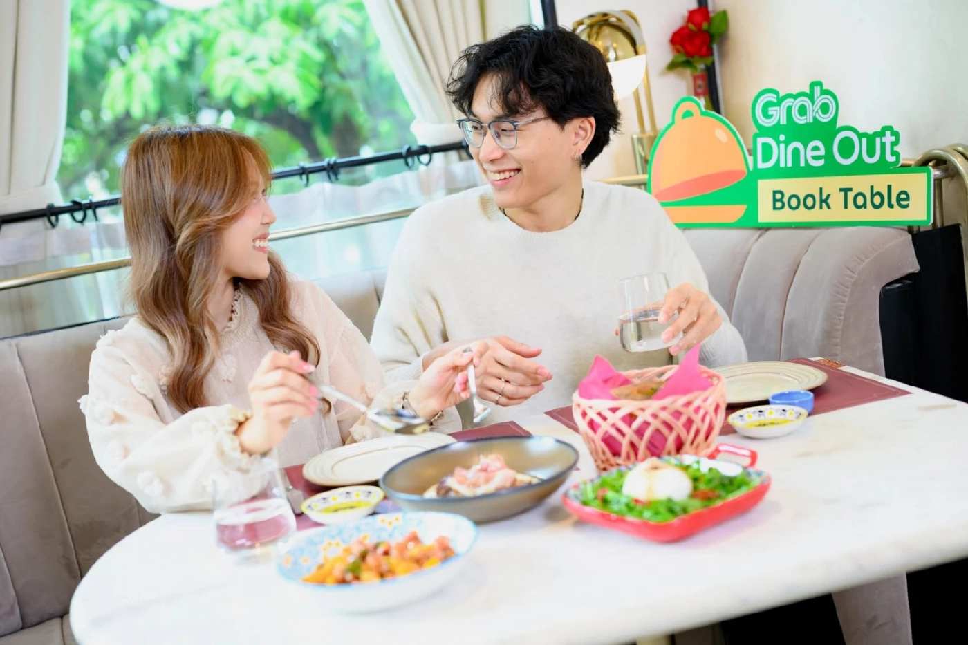 แกร็บยกเครื่องบริการ 'เปิดจองโต๊ะ-ดีลสุดคุ้ม' รับยอดโต 250%