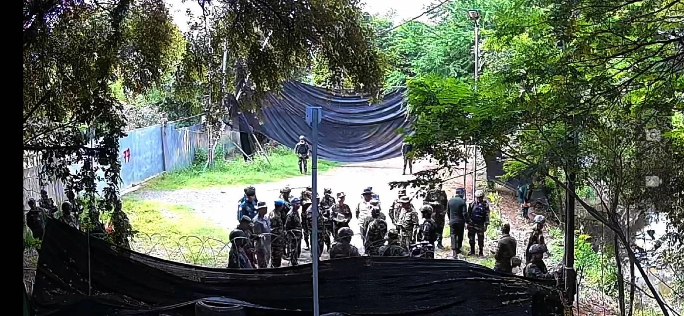 "ทหารกัมพูชา" เคลื่อนไหวต่อเนื่อง นำคณะผู้สังเกตการณ์ ลงพื้นที่ชายแดนสระแก้ว