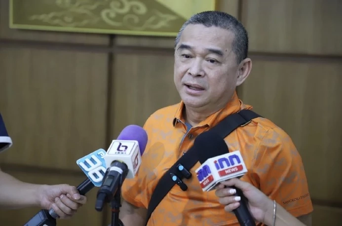 "เรืองไกร" ลับดาบรอเชือด "บิ๊กอ้วน" หากกล้าลุยไฟ "ยุบสภา" จริง