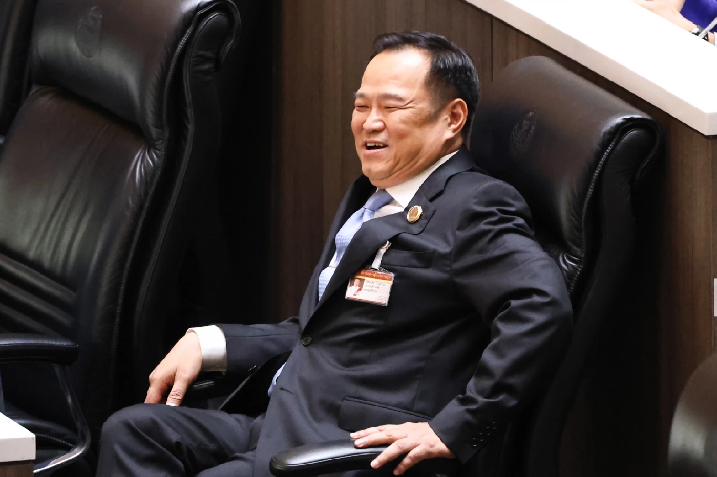 นายอนุทิน ชาญวีรกูล นายกรัฐมนตรี