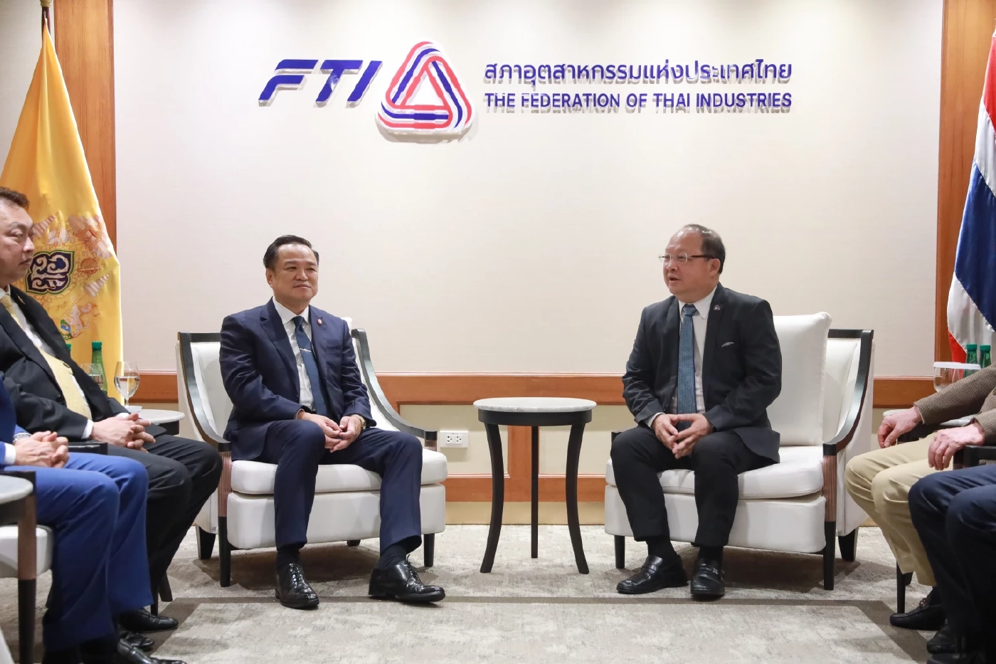 นายกฯ อนุทิน ถก ส.อ.ท. วางโรดแมปดันเศรษฐกิจไทยเข้มแข็ง