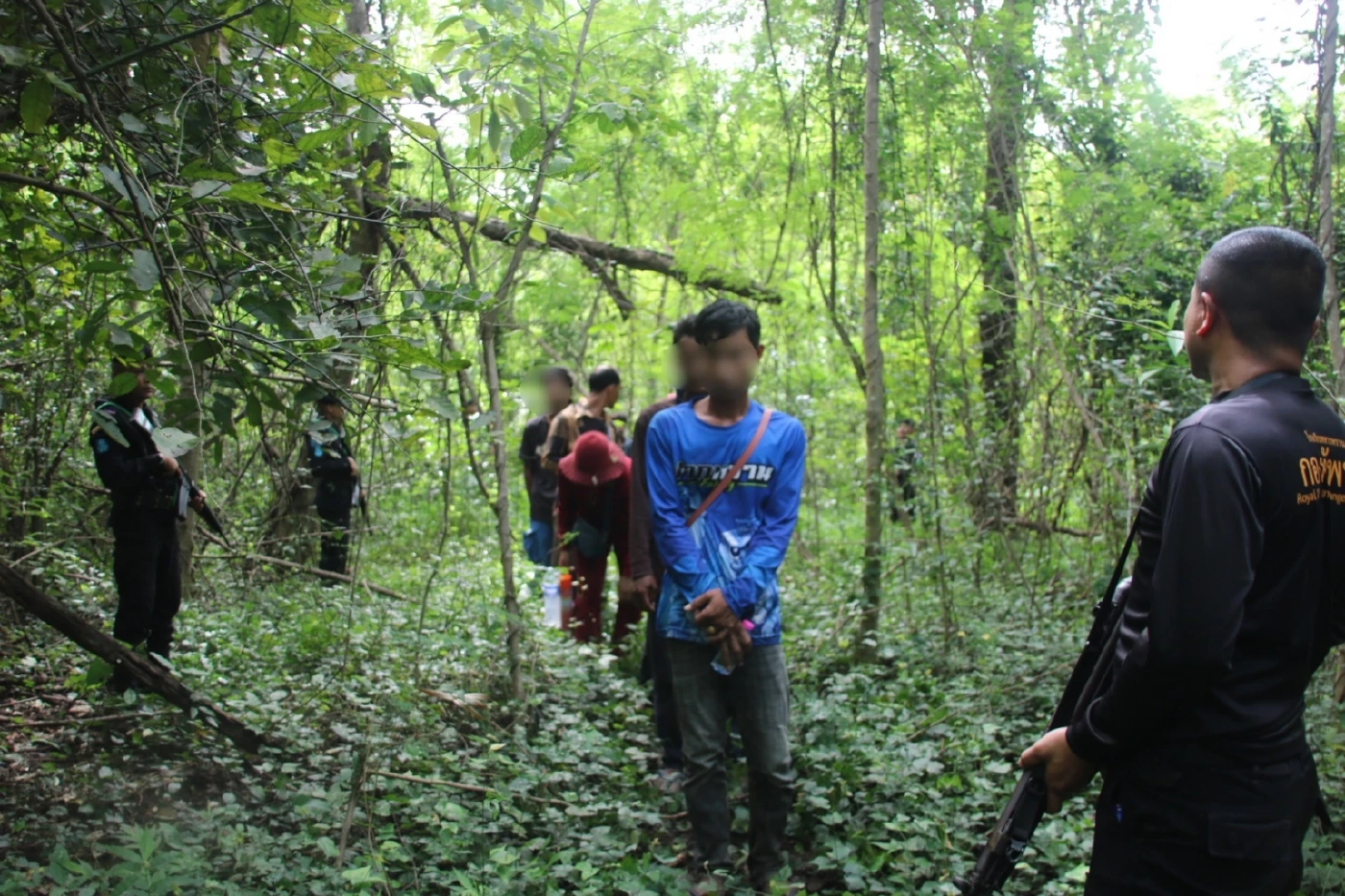 ฉก.คลองหาด จับ 20 กัมพูชาลอบเข้าไทย เหตุเงินไม่พอยาไส้