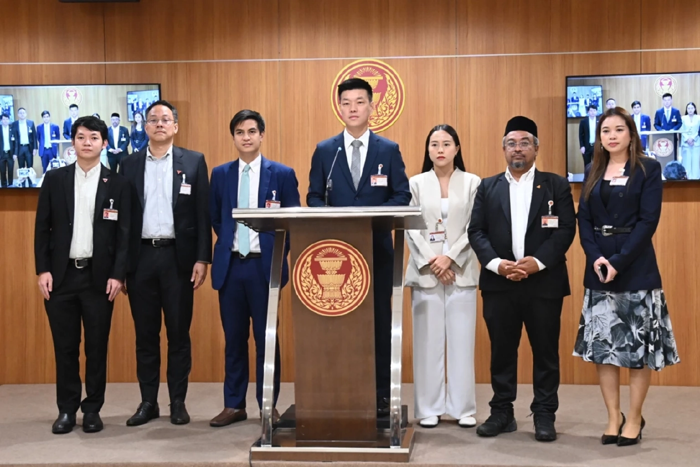 “อนุทิน” ยันแก้ รธน.ตามไทม์ไลน์ รอหารือรัฐสภาหลังได้ไฟเขียว